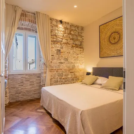 Riva - The Heart Of Palace Apartment *