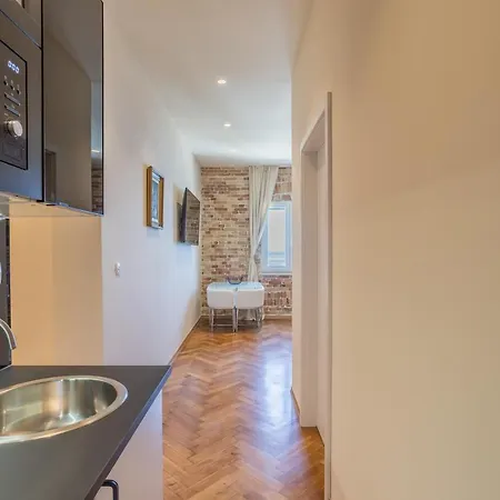 公寓 Riva - The Heart Of Palace 斯普利特