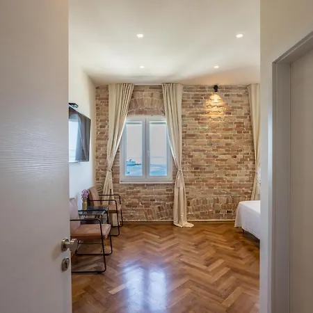 公寓 Riva - The Heart Of Palace 斯普利特